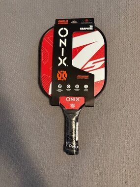 Onix pickleball paddle
